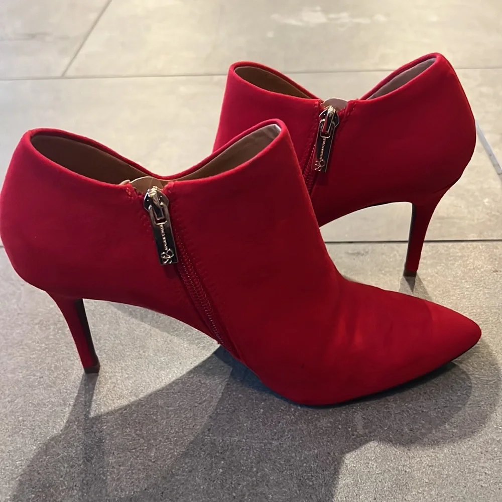 Jessica Simpson Red Heels - Picture 5 of 7